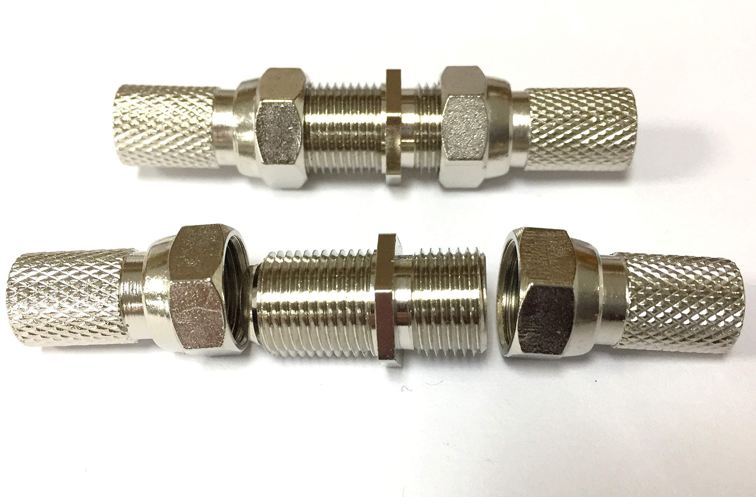 electrosmart Splicing Kit suitable for joining or extending Satellite & Cable TV CT100, RG6 Coax Cables. Kit contains 4 x Screw on F Connectors (internal diameter 6.4mm) & 2 F Inline Couplers