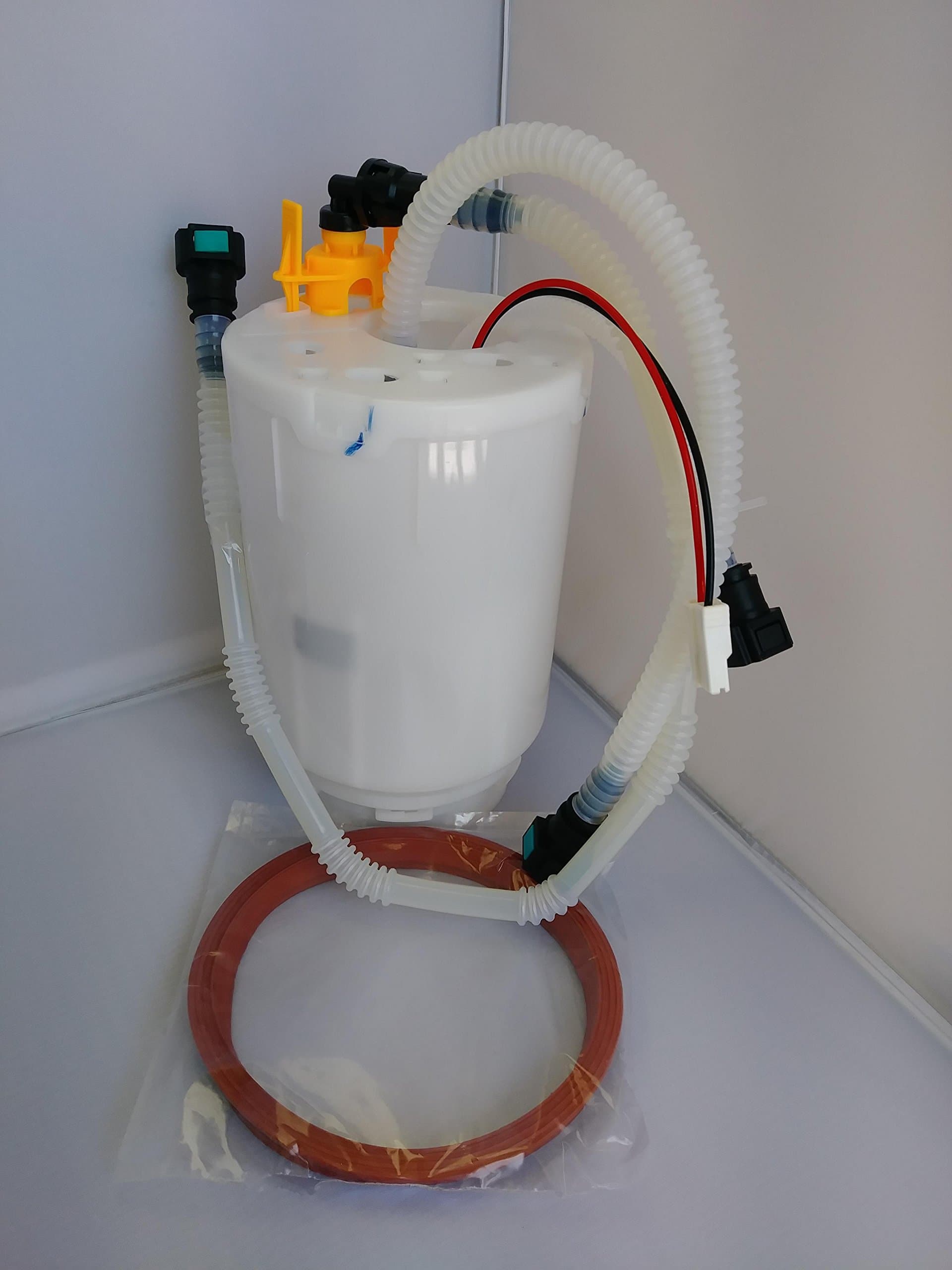 Compatible/Replacement For Porsche Cayenne Fuel Pump 95562093101 Left New 2003-2010