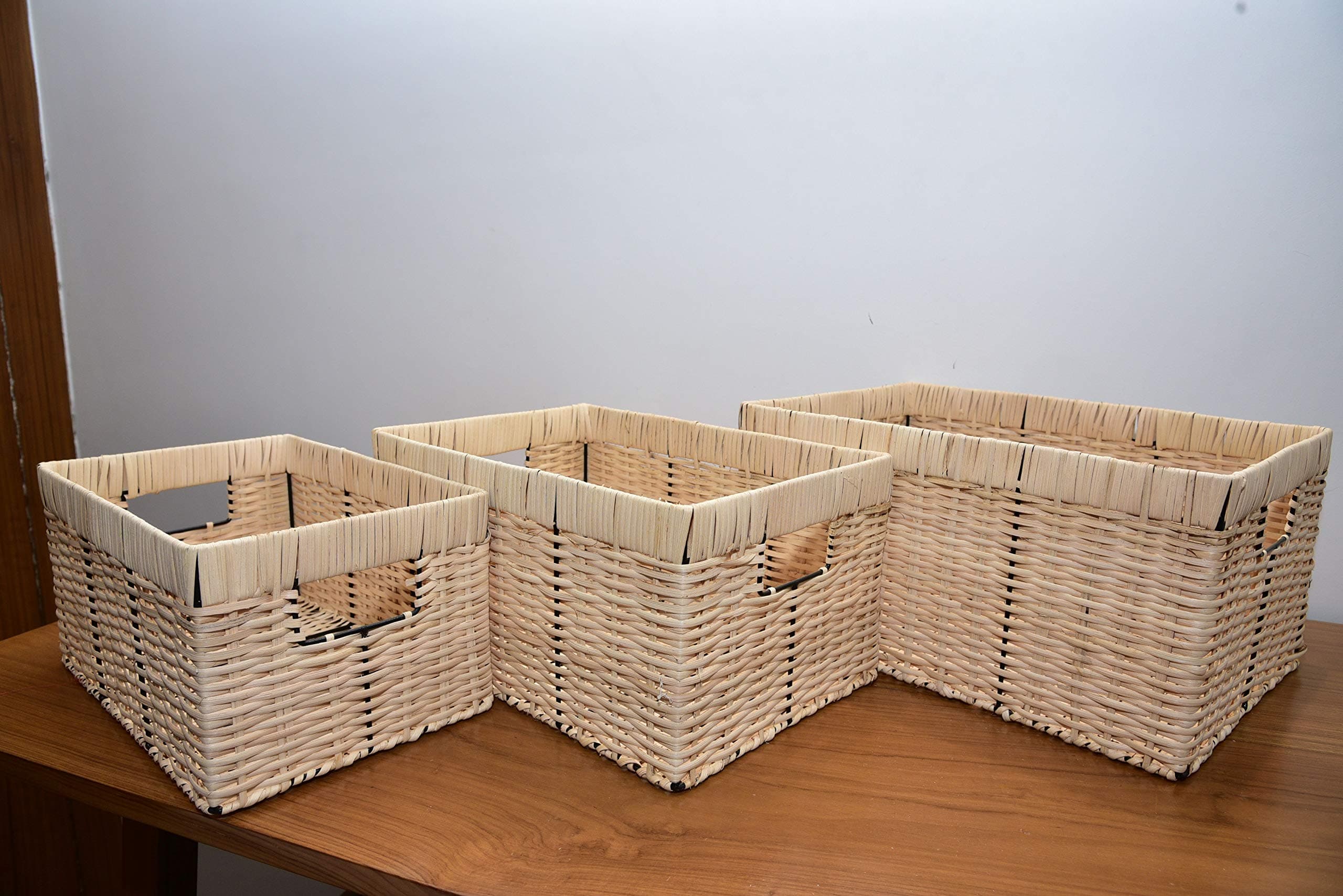 Folkse Luxury Handicrafted. Bamboo Rectangular Basket with Handle (Beige) - Set of 3