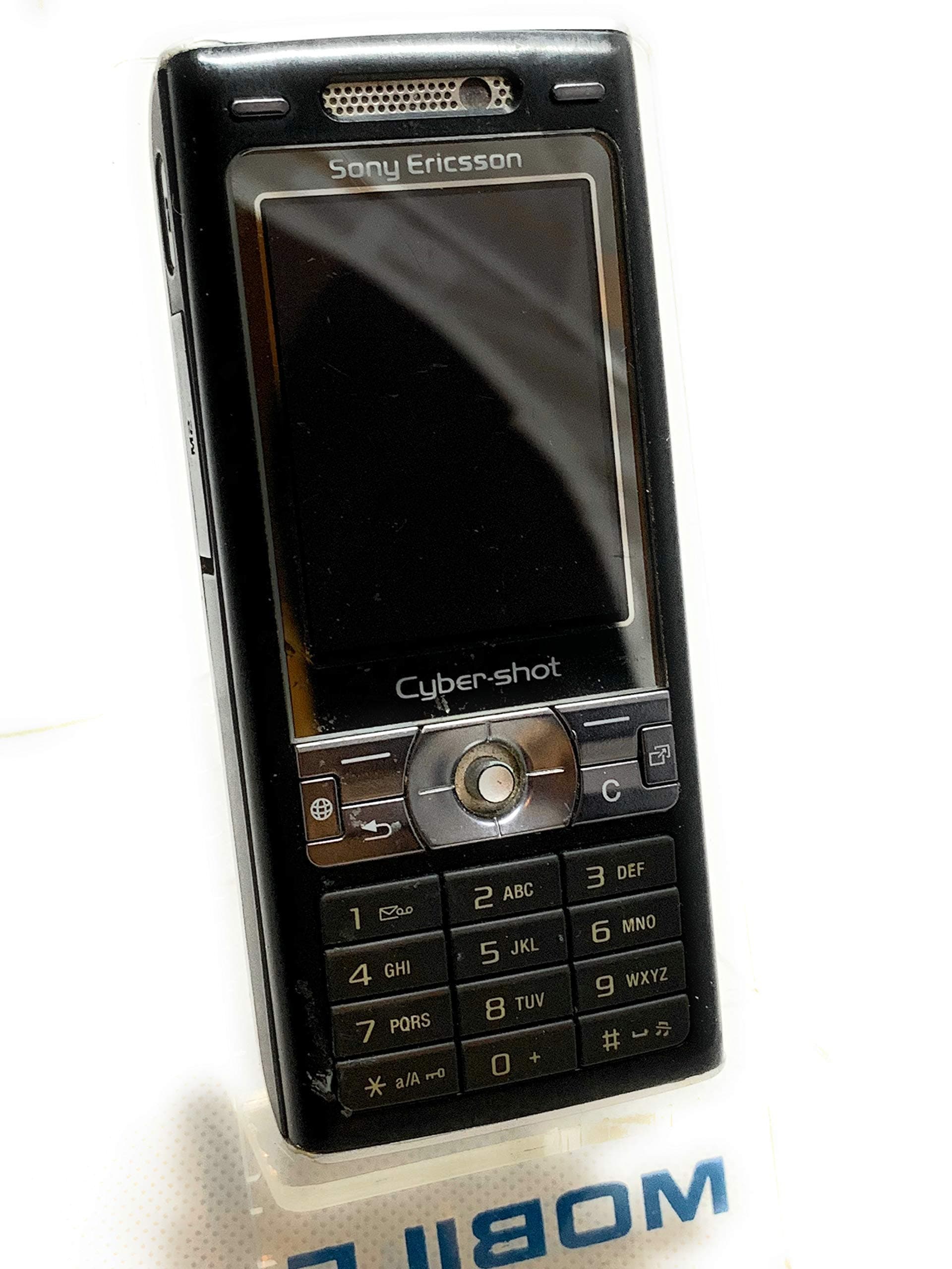 Sony Ericsson K800i - Velvet black (Unlocked) Mobile Phone (Phone and battery)