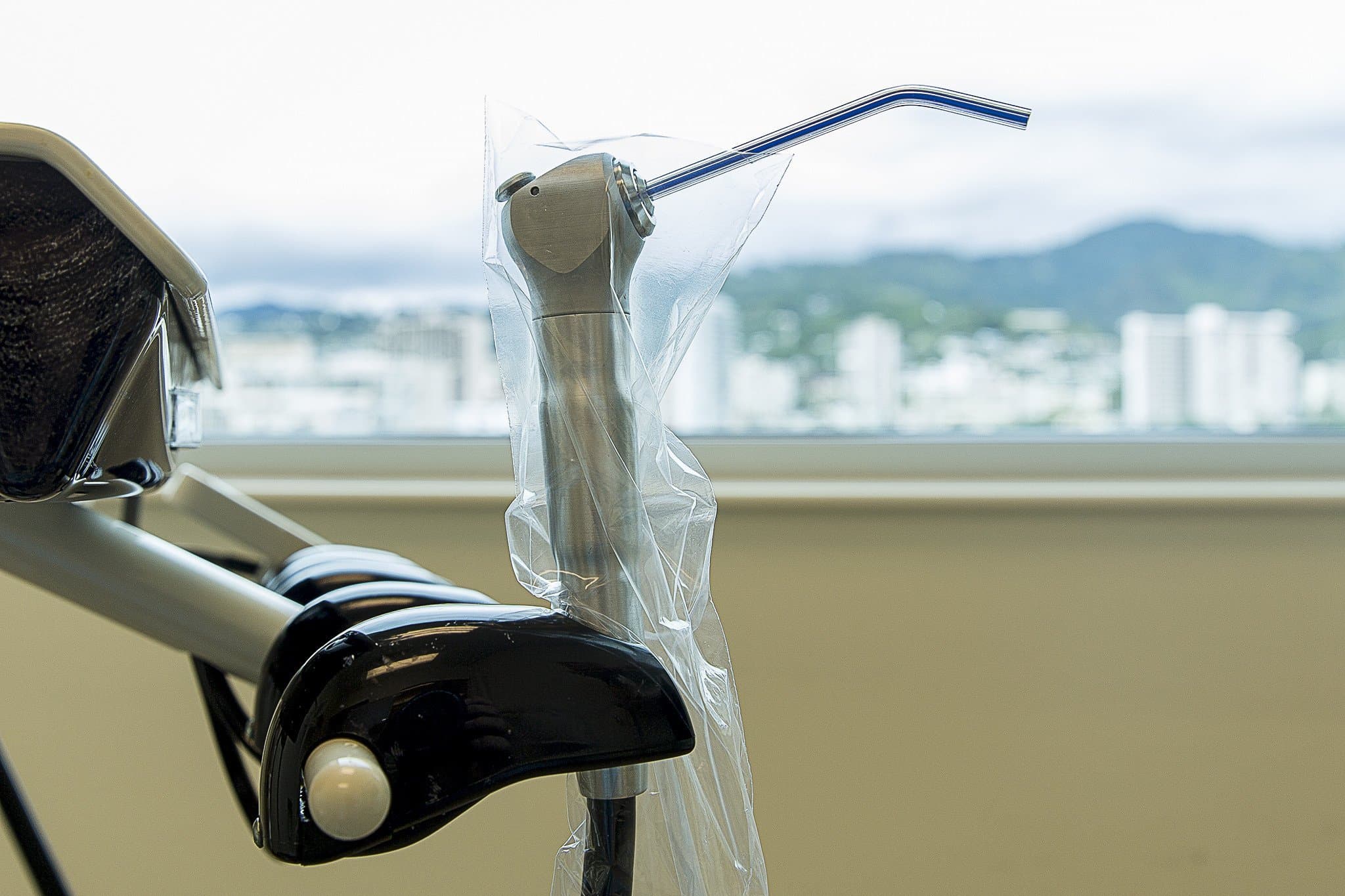 2.5” x 10” Dental Air/Water Syringe Sleeves with Precut Opening (500 Count) Professional Dental Supplies