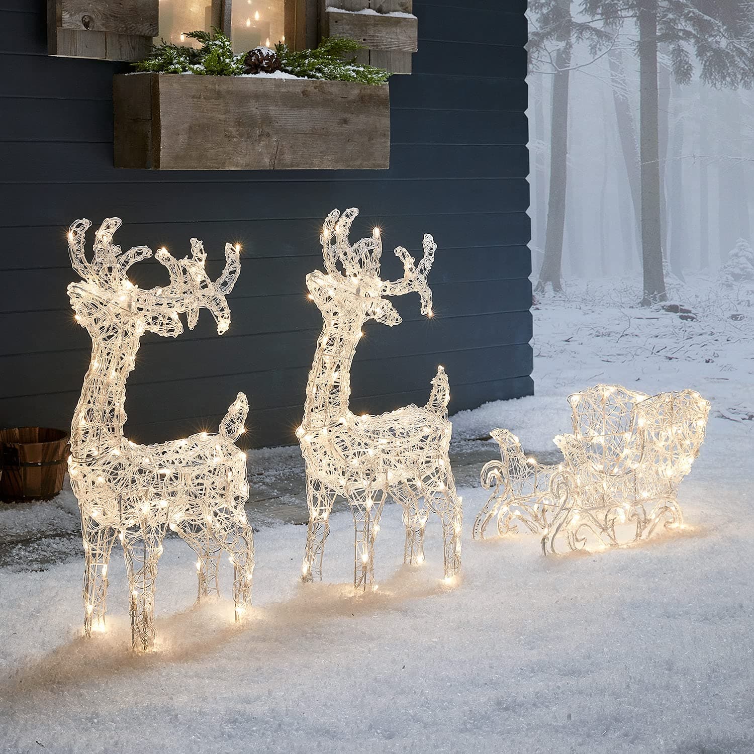 Lights4fun Outdoor LED Reindeer & Sleigh Christmas Acrylic Light Up Figure Garden Display Decoration with 240 Warm White LEDs Plug In with Timer 70cm