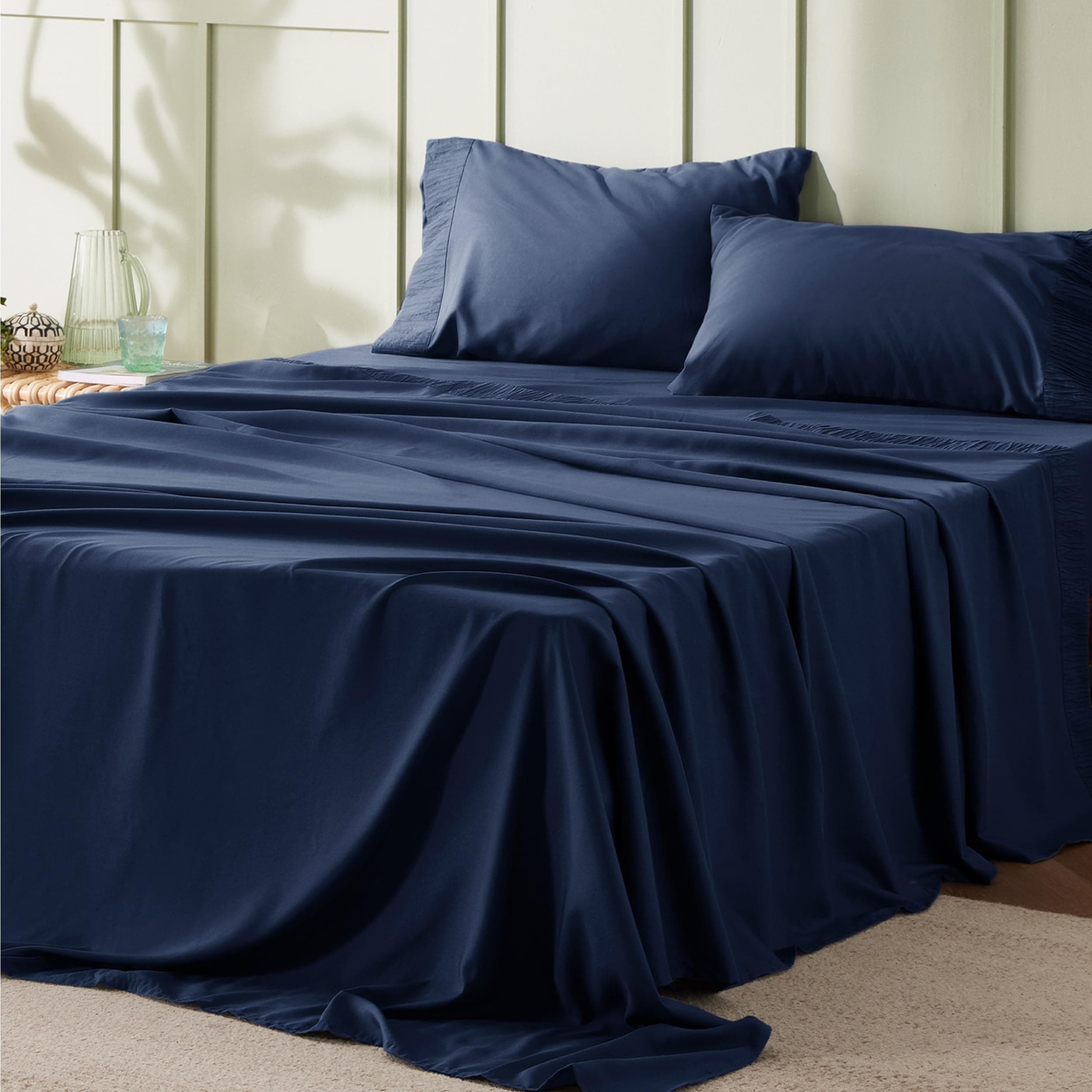 Bedsure King Size Sheets Set - 4 Pieces Soft King Sheets - Breathable & Cooling - Hotel Luxury - Easy Care Polyester Microfiber Bedding for Women, Men, Navy