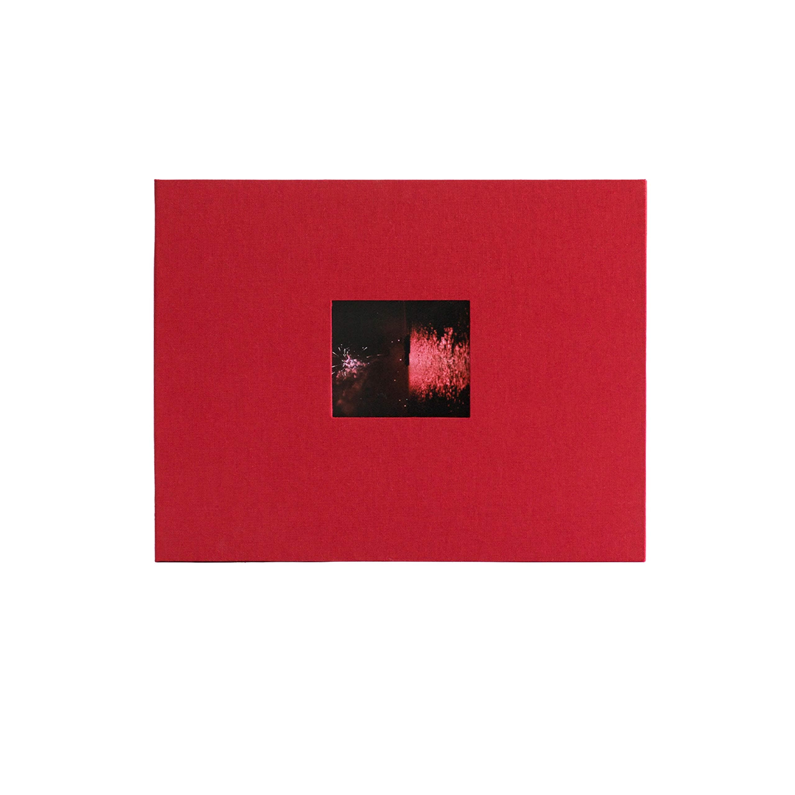 Newport 8.5" x 11" Refillable Scrapbook, Ideal for Wedding Albums and Baby Books, Red