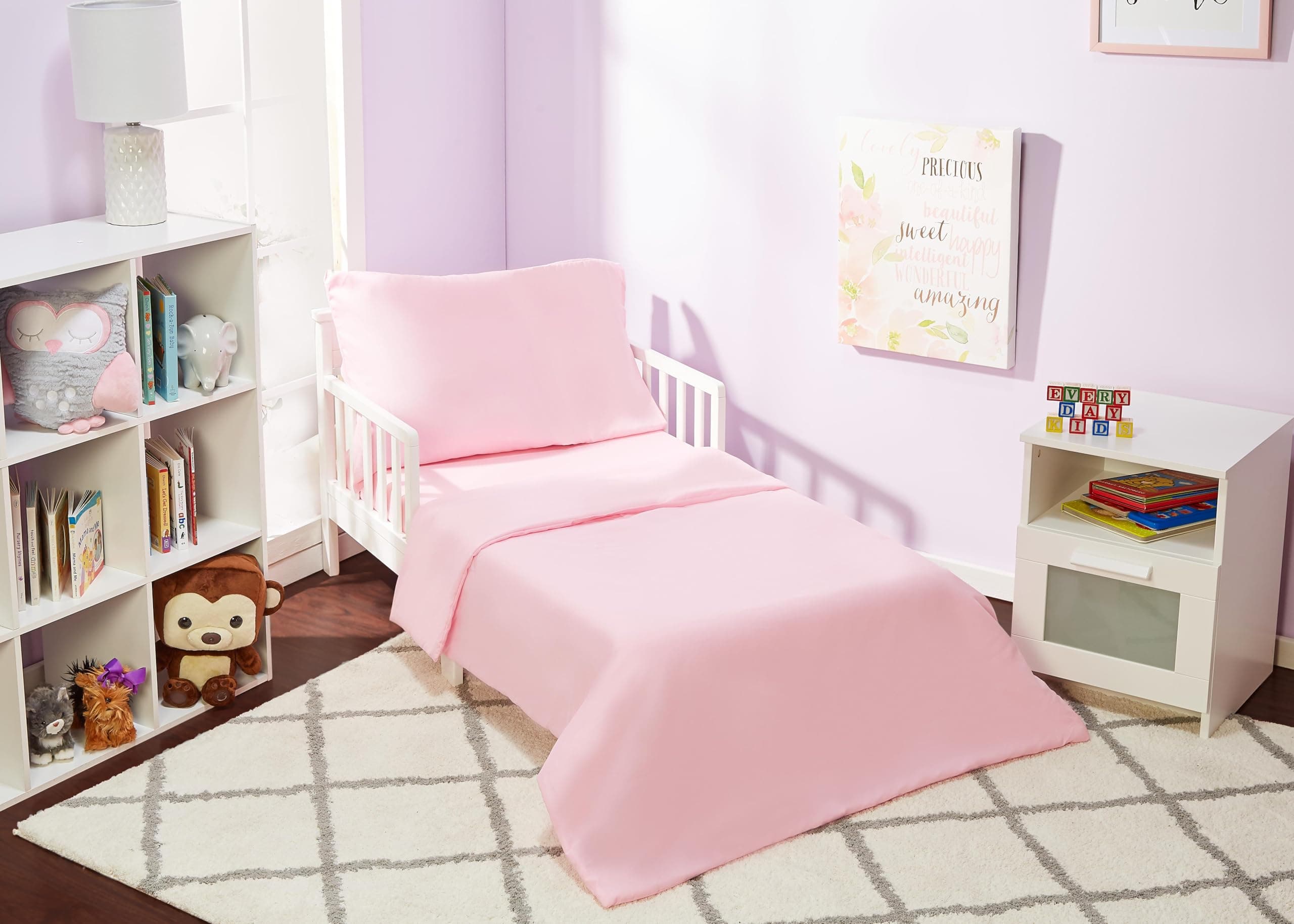 EVERYDAY KIDS 幼児用寝具4点セット - 掛け布団、フラットシーツ、ボックスシーツ、リバーシブル枕カバーを含む - ソリッドピンク