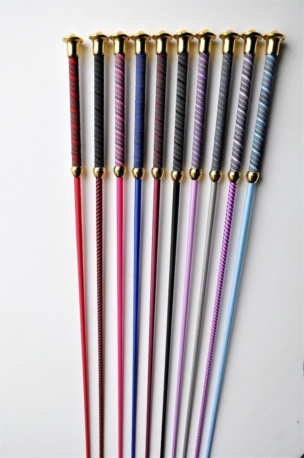 The Ragnar Collection sure grip rubber handle schooling/Dressage Whip 9 colours (black)