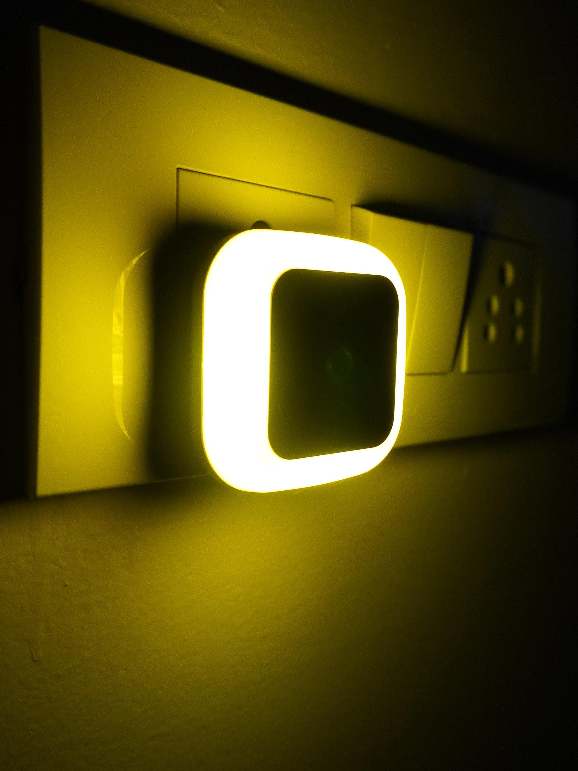Sense Light 0.5W Automatic Sensor Smart LED Night Lamp. Made in India, 6 Months Replacement Warranty (Yellow)