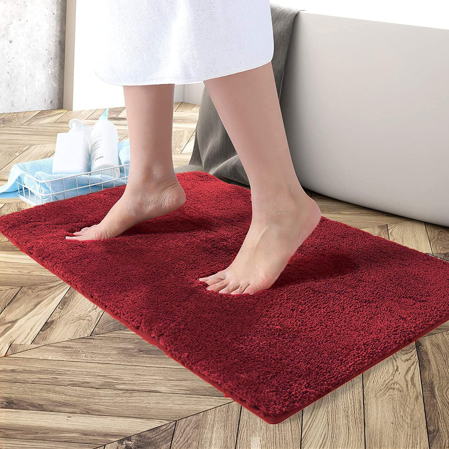 LUXE HOME INTERNATIONAL Rectangular Bathmat 2500 Gsm Microfiber Anti Skid Slip Water Absorbent Machine Washable&Quick Dry Newman Mats For Bathroom,Kitchen,Entrance (45Cm X 75Cm,Maroon,Pack Of 1)