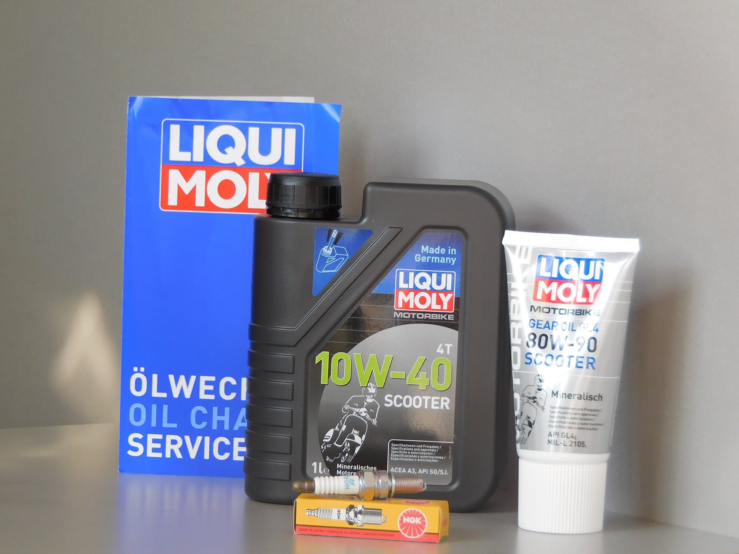 Maintenance Set for Piaggio Fly 50 4T 1L Spark Plug Oil Service Inspection