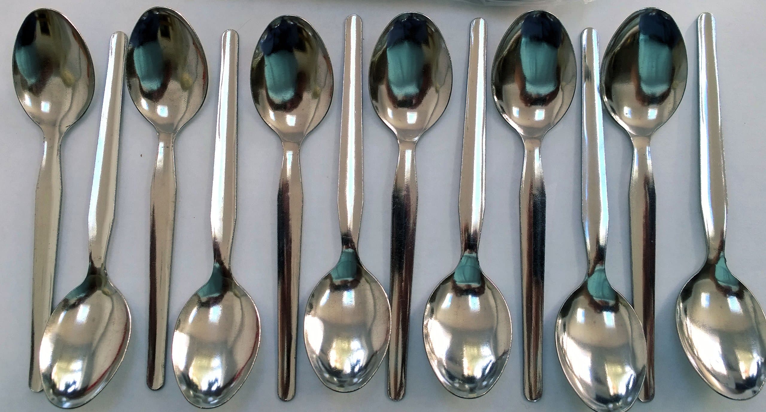 Pack of 12, High Quality Polished Stainless Steel Teaspoons.Standard 5mls Size