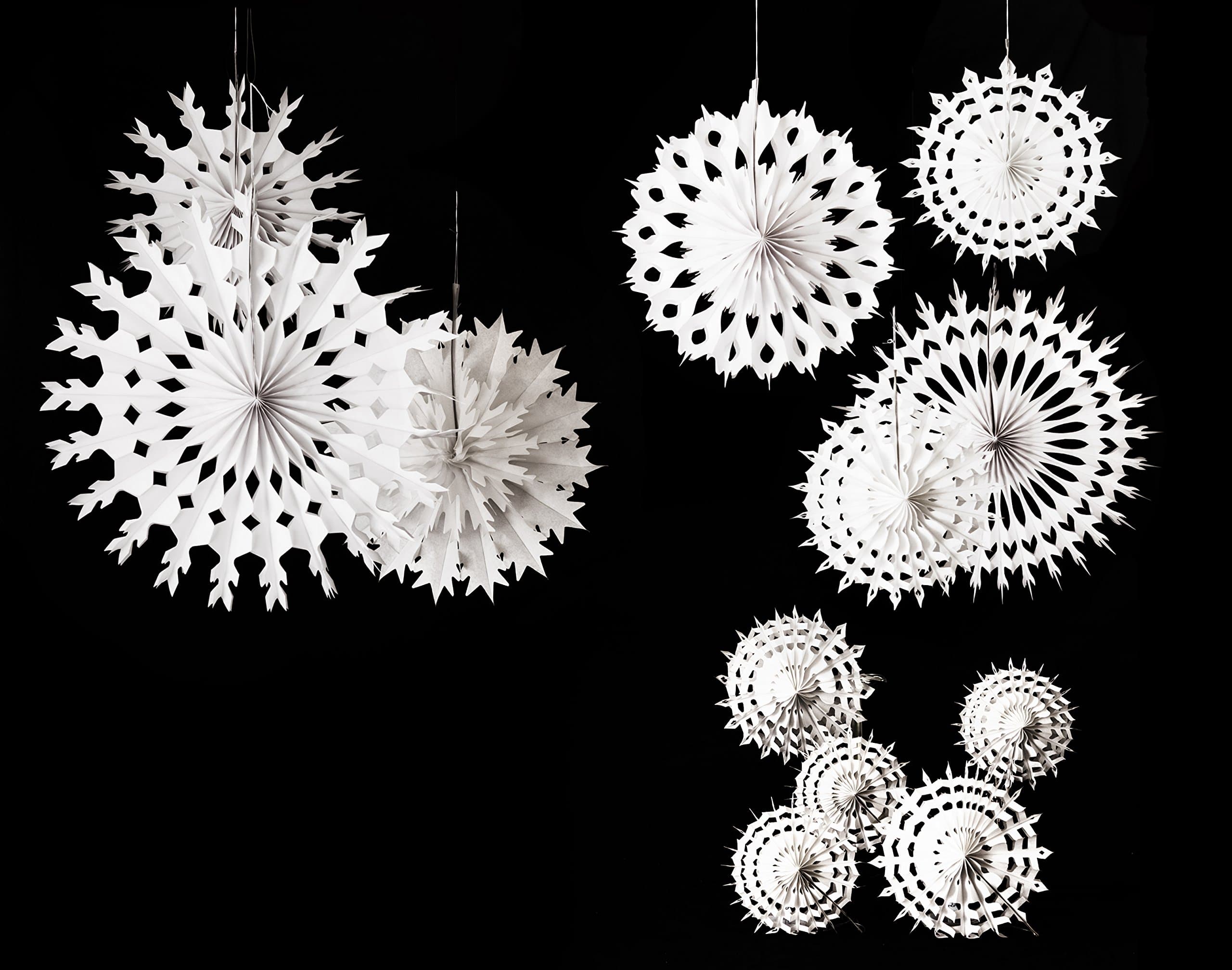 KTLShop Paper Snowflake Frozen White Christmas Hanging Fan Decorations Pack of 12