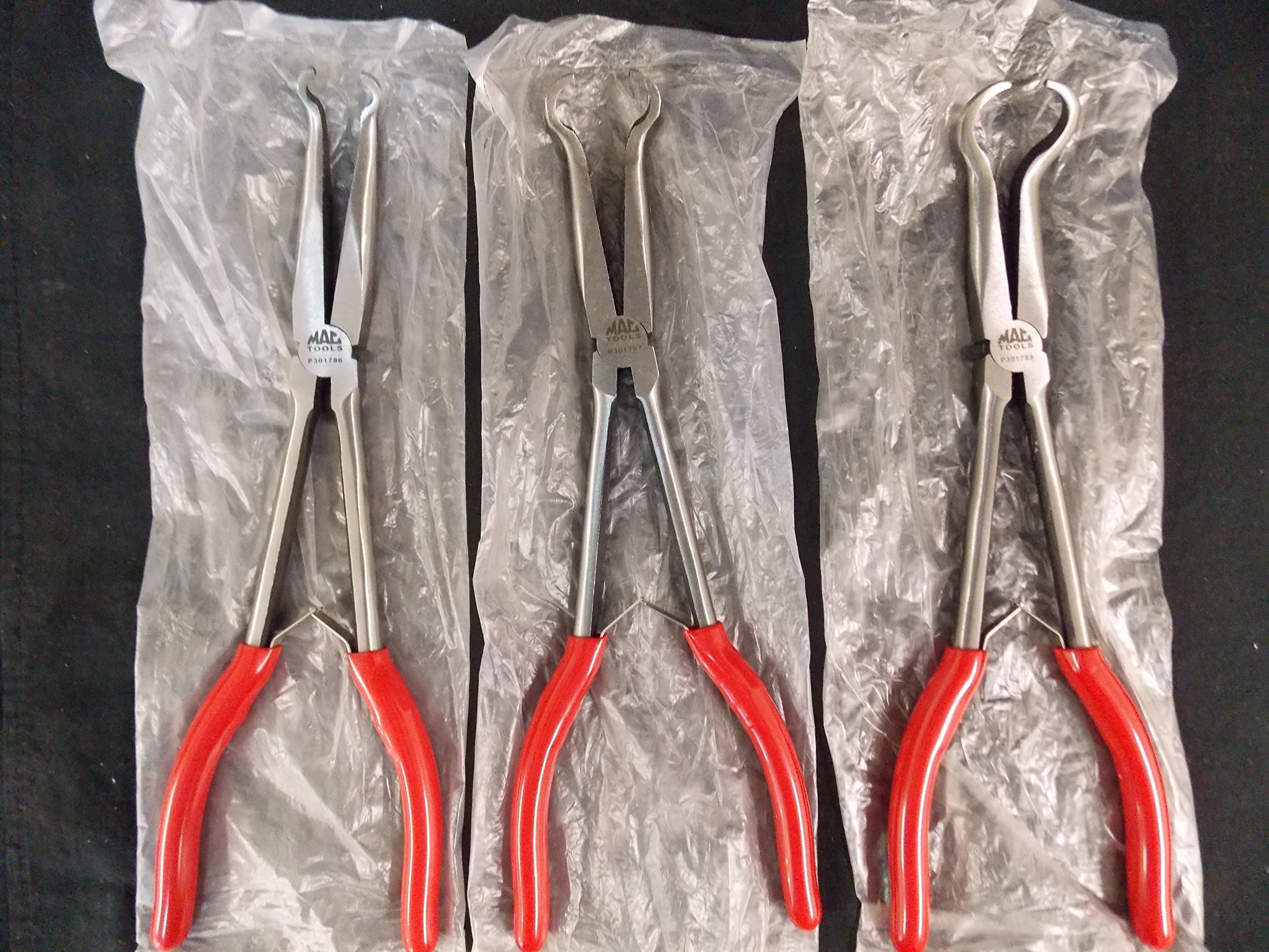 Mac Tools 3 Piece Set of 11" long reach grippers. "Super Grip" handles, 70° bend