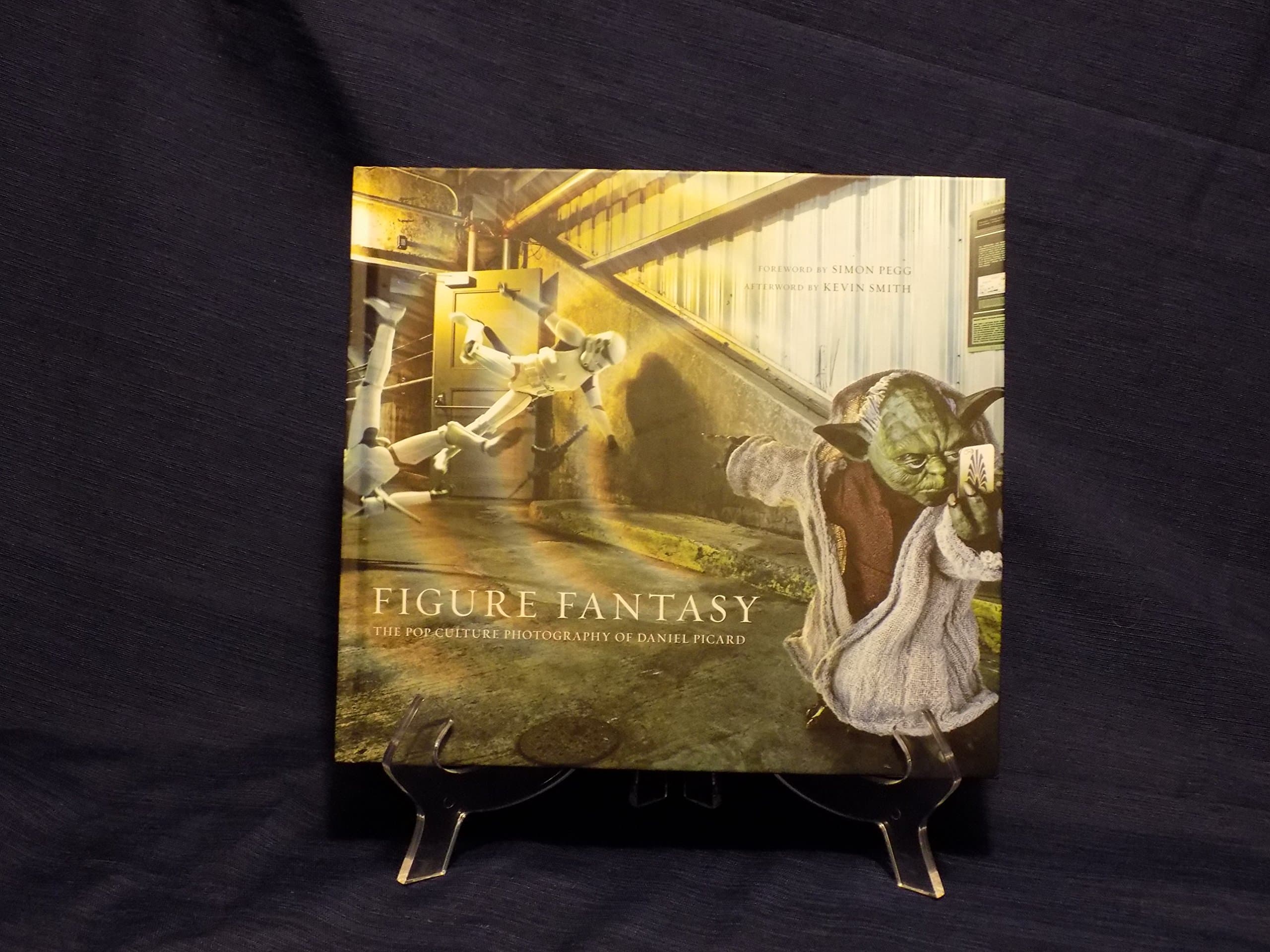 Exclusive Figure Fantasy Hardcover Book Exclusive Photography By Daniel Picard + $25 Sideshow Collectibles Promo Code