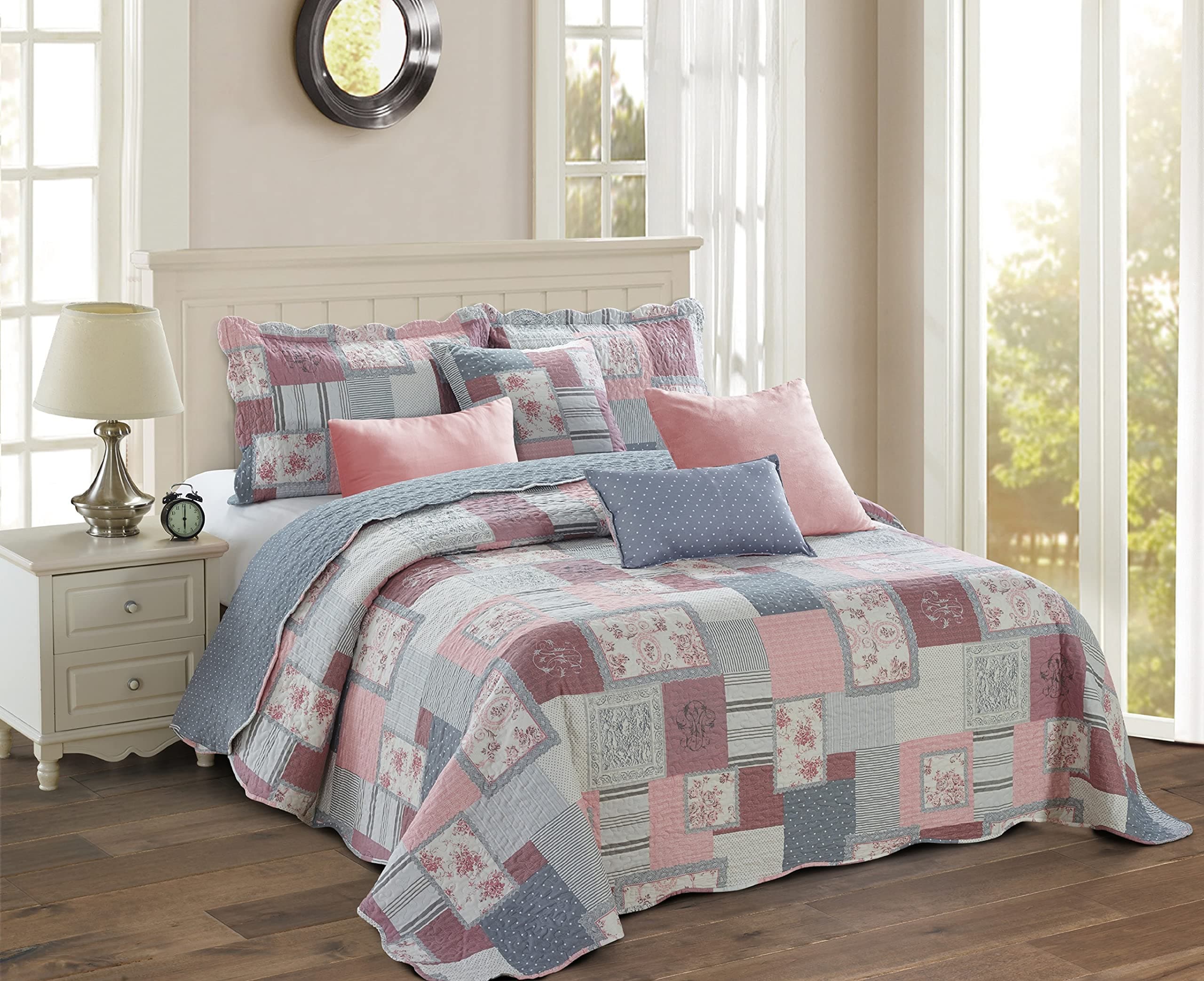 PRIME LINENS Luxury Quilted Patchwork Bedspread Bed Throw 3 Piece Bedding Set Includes Comforter & 2 Pillow Shams Floral Design Coverlet Embroidered (Fine Décor, King)