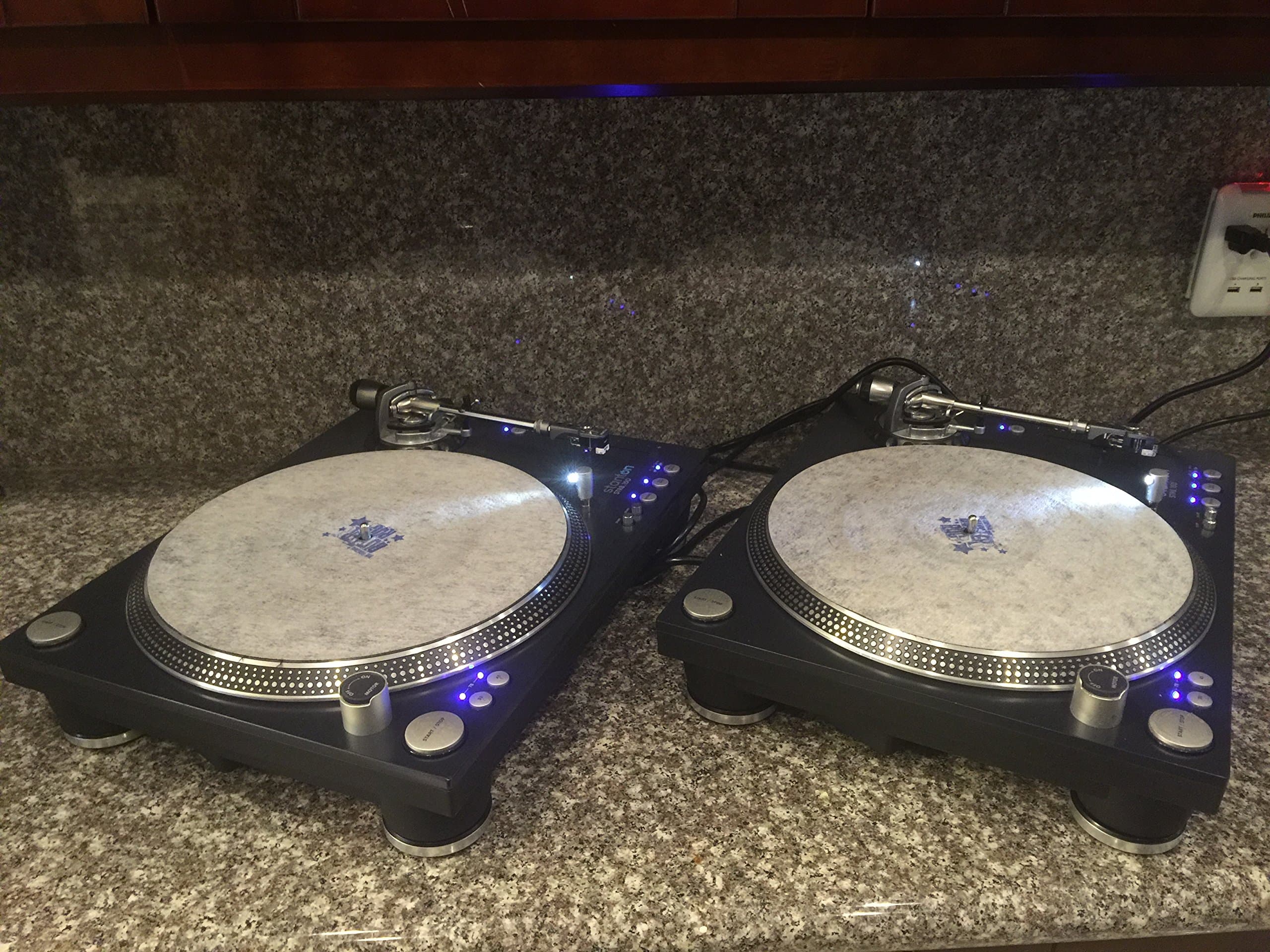 Stanton STR8150 High Torque Direct Drive DJ Turntable