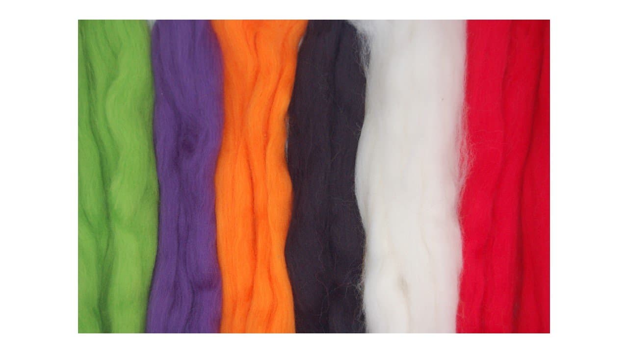 Merino wool rovings tops Halloween colours. A mix of 6 spooky colours - orange, red, purple, green,white, black. Great for wet felting/needle felting, and hand spinning projects.