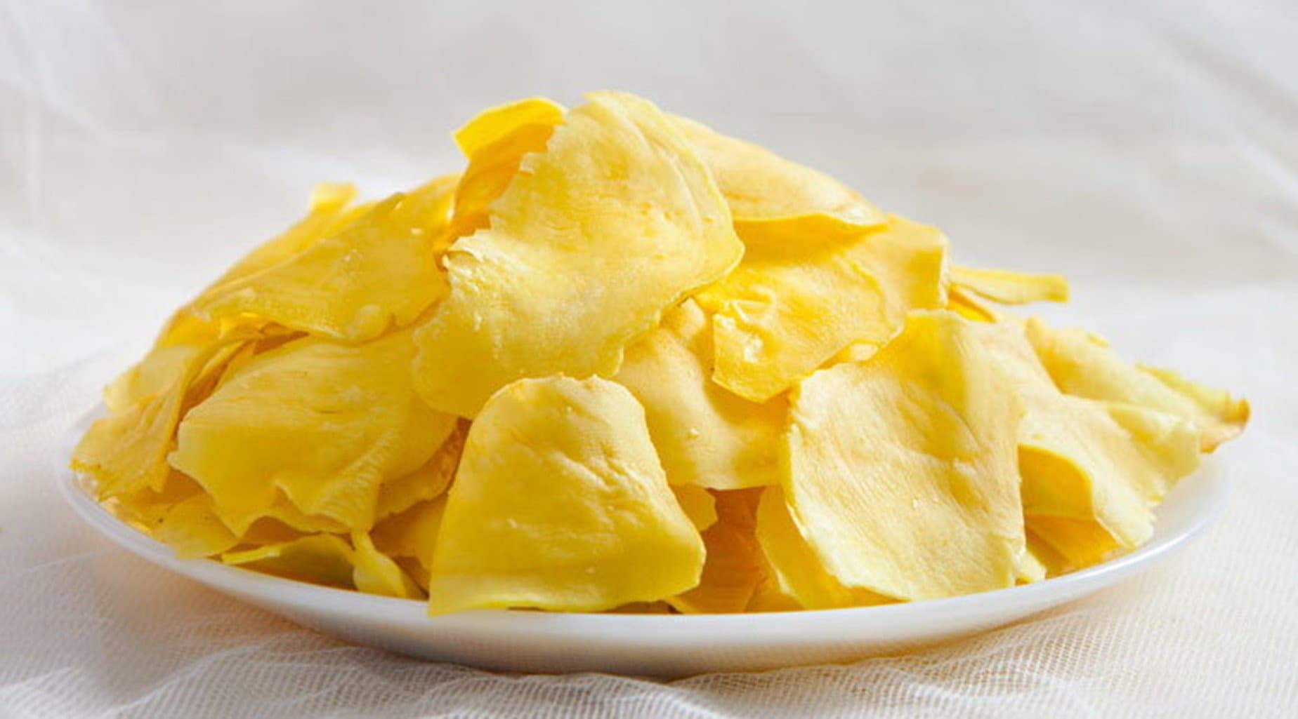 * Durian Crispy Chips Oven-baked Snack in Pouch 1.76oz (50g)