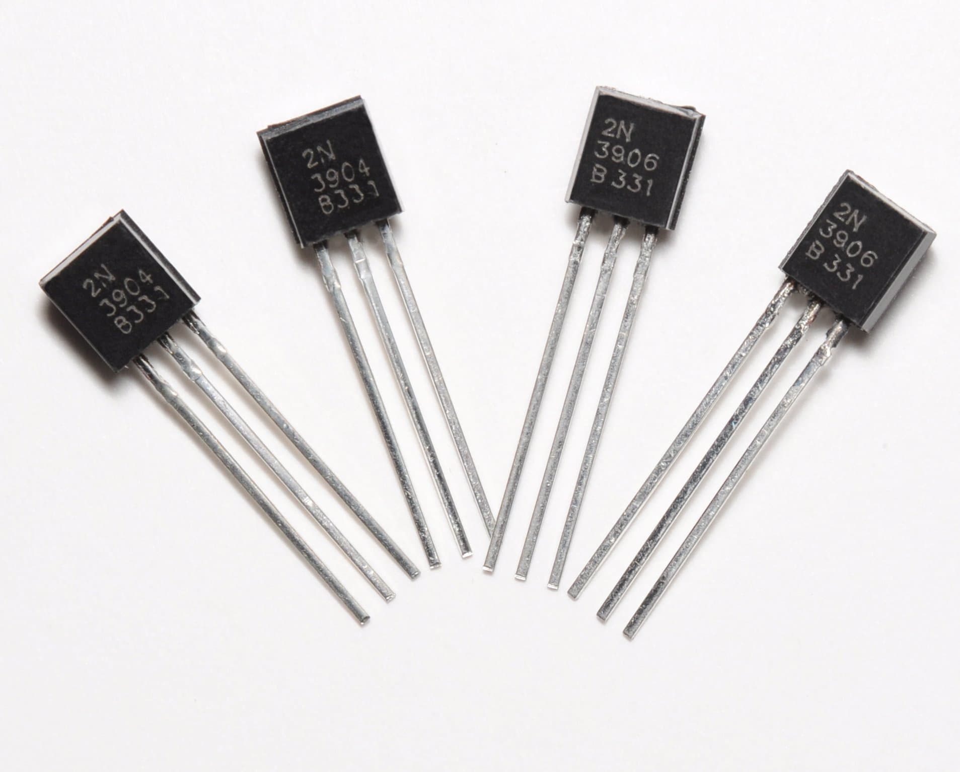 NPN and PNP Transistor Pack - 40 Pack