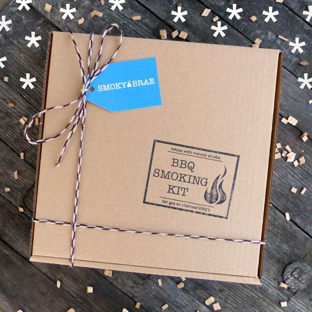 BBQ Smoking Kit Hamper Food Gift Set, Stainless Steel Smoker Box, Oak Wood Chips, Smoked BBQ Rub and Smoked Garlic Rub