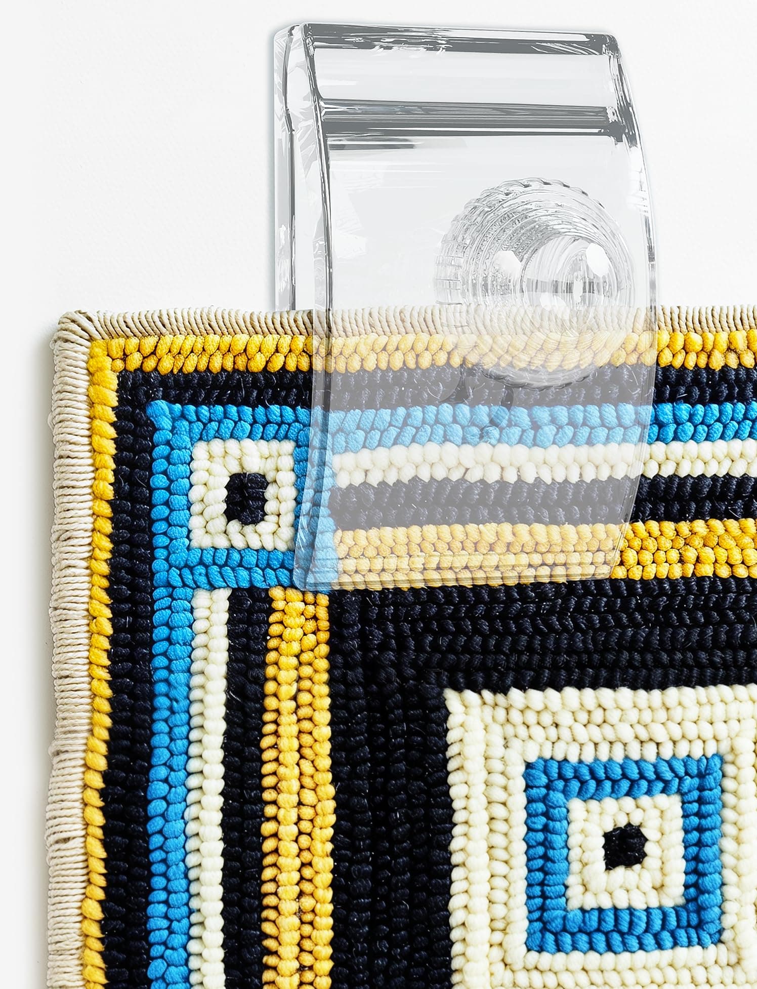 Tapestry Hangers, 4 Quilt Hangers for Wall for Display, Clips for Rug and Blanket, Wall Clips for Hanging, Quilt Rack Clamps (4 pcs, Transparent)