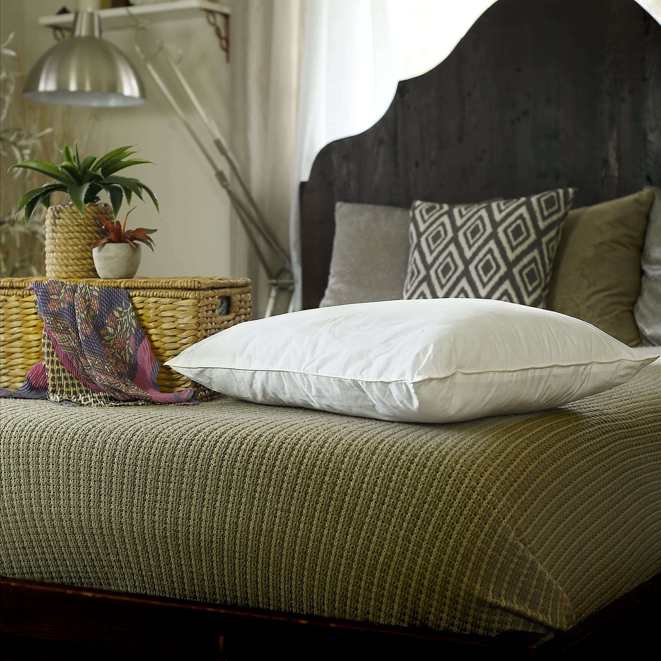 Silk Bedding Direct. Luxury Mulberry Silk-Filled Pillow. 100% Natural and Hypoallergenic. Standard Size, 75cm x 50cm / 30" x 20". To Rest Your Dreams on Pure Mulberry Silk.